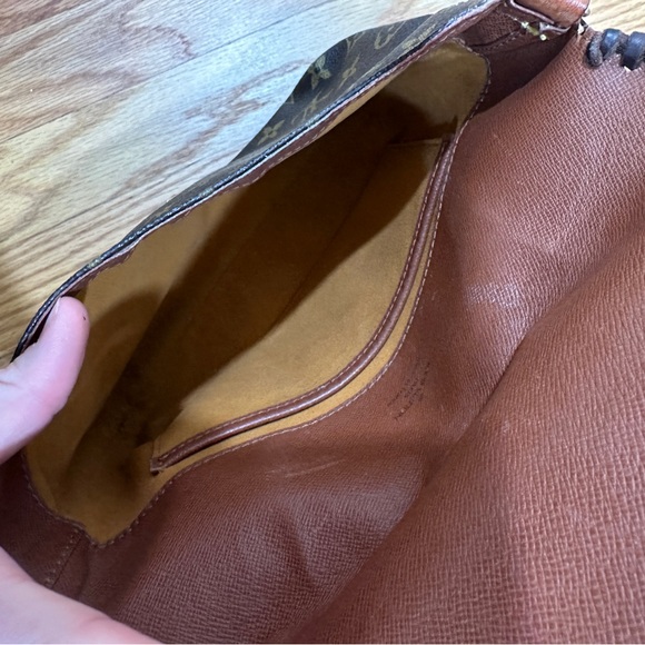Louis Vuitton Dark Brown Monogram Crossbody Bag - Picture 4 of 5